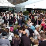 Pic Colin LaneAintree Ladies Day...Crowds arrive